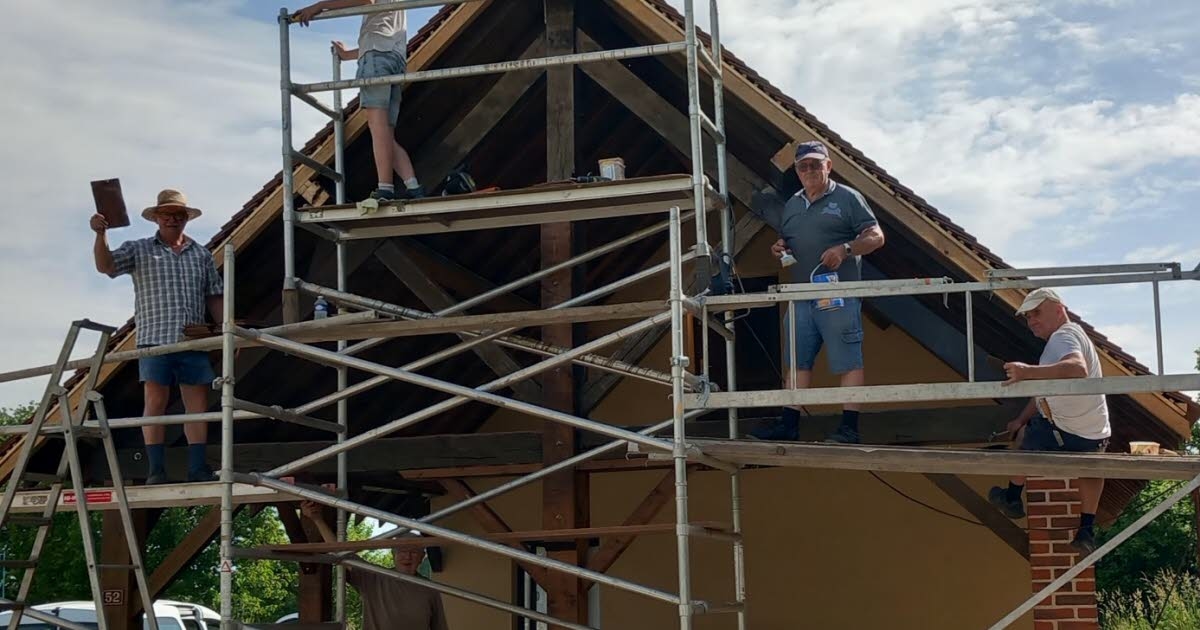 Serley. Limpieza, despeje, trabajo... Por un día, estos vecinos dedicaron su tiempo a embellecer el pueblo.