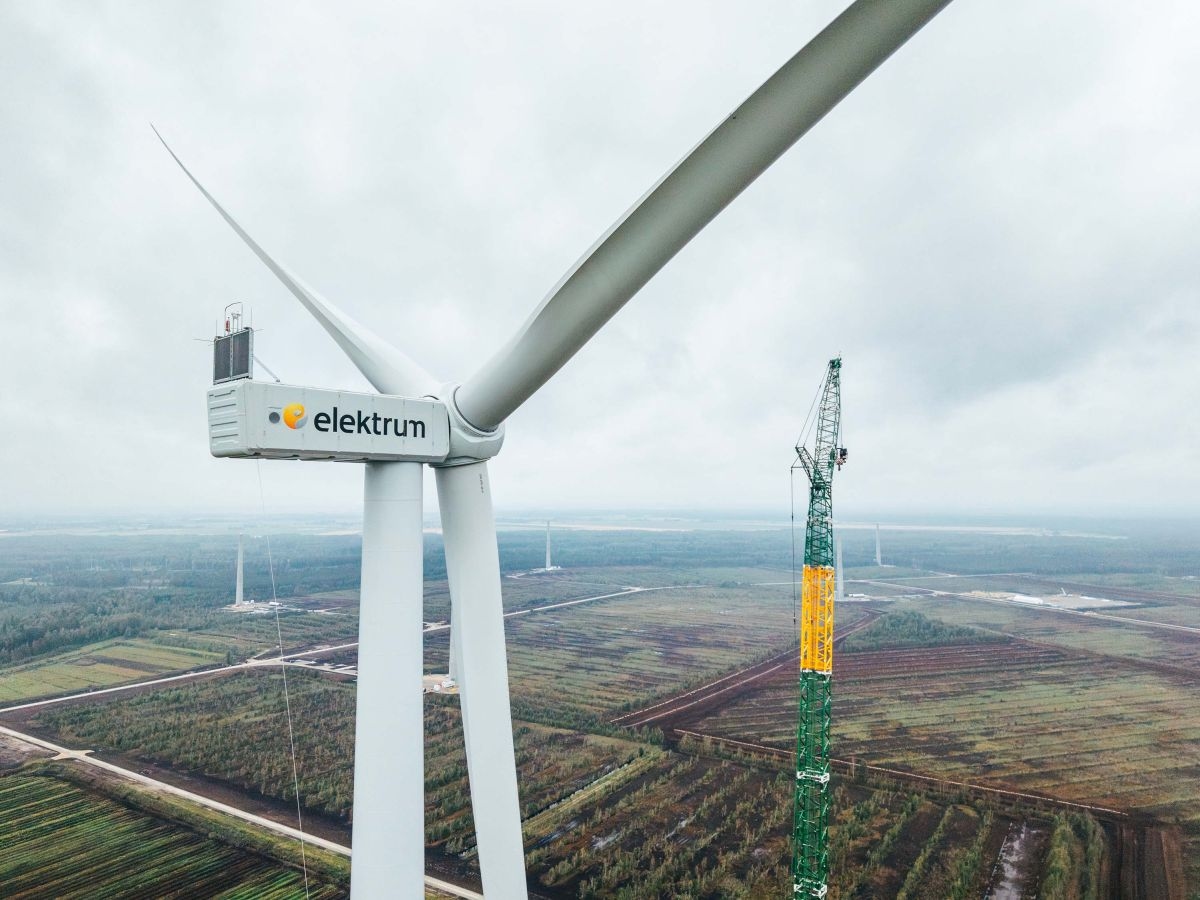 Latvia’s largest wind turbine rises at Laflora Energy wind park