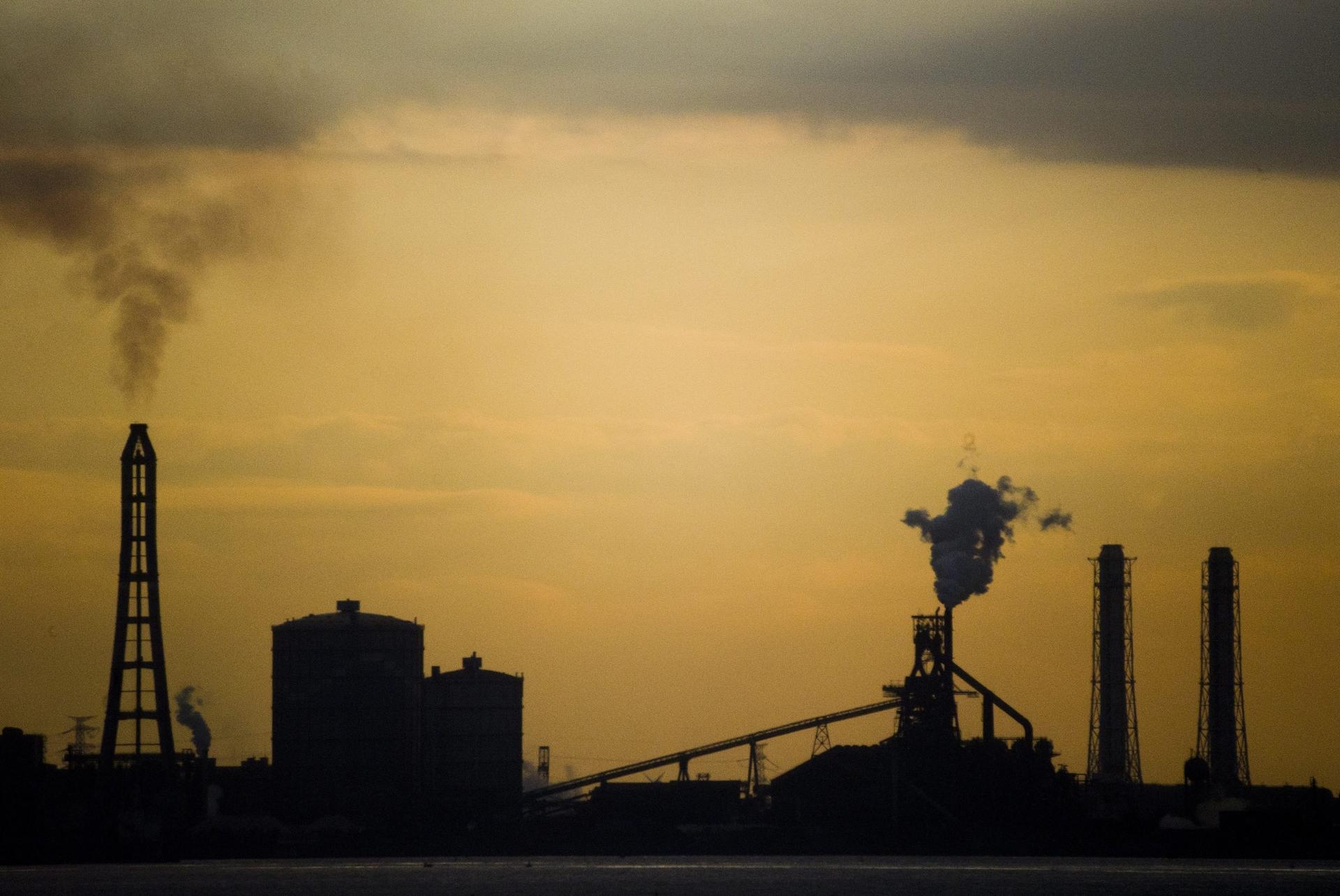 La UE libera al 90 % de las empresas del arancel climático CBAM y solo pagarán las que superen 50 toneladas de CO₂