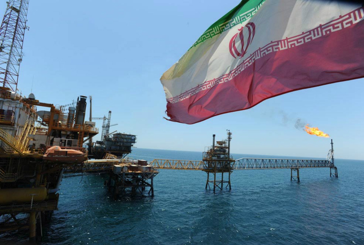 Trump Signals US May Need to Ease Iran Oil Sanctions to Help Rebuild Country