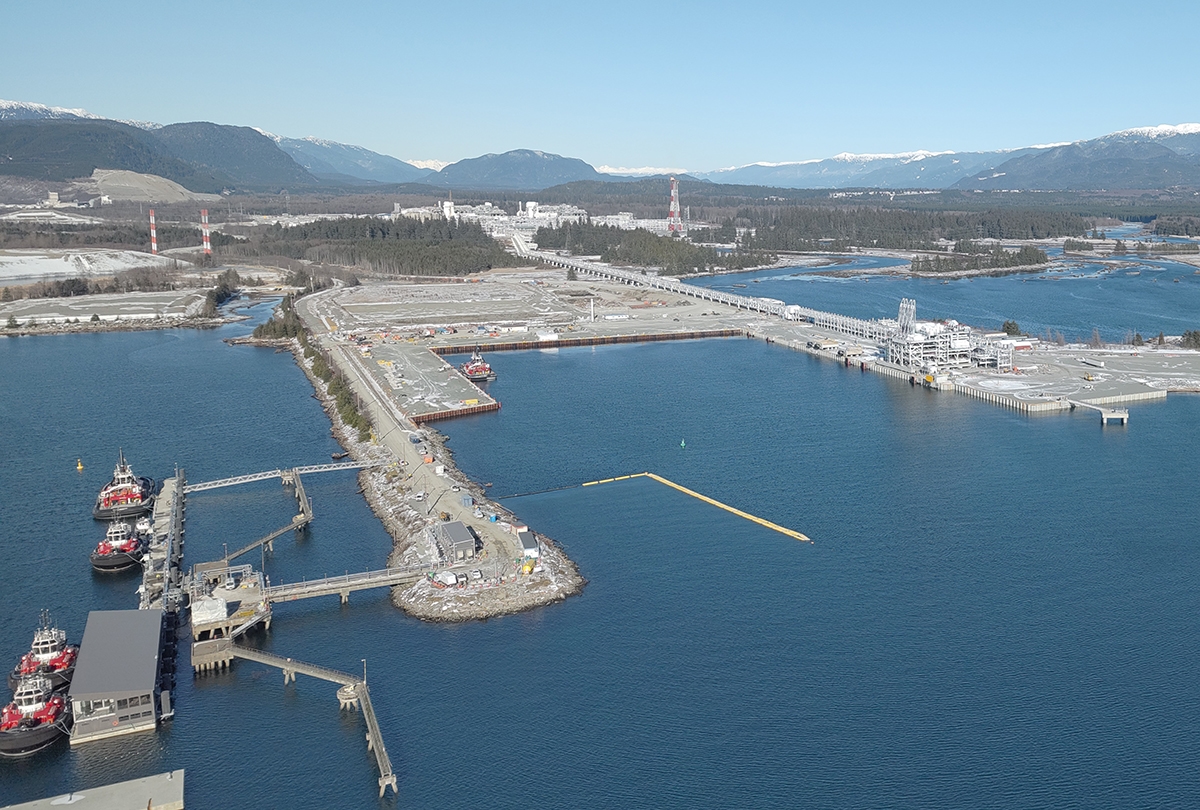 Shell-Led LNG Canada Faces Problems as it Ramps up Production, Sources Say