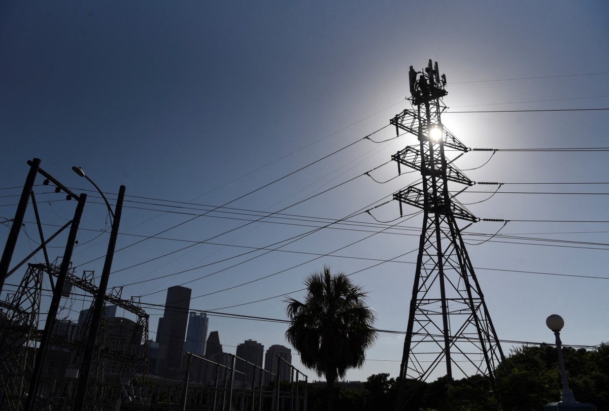 US Utilities on Dealmaking Spree to Blockbuster 2025