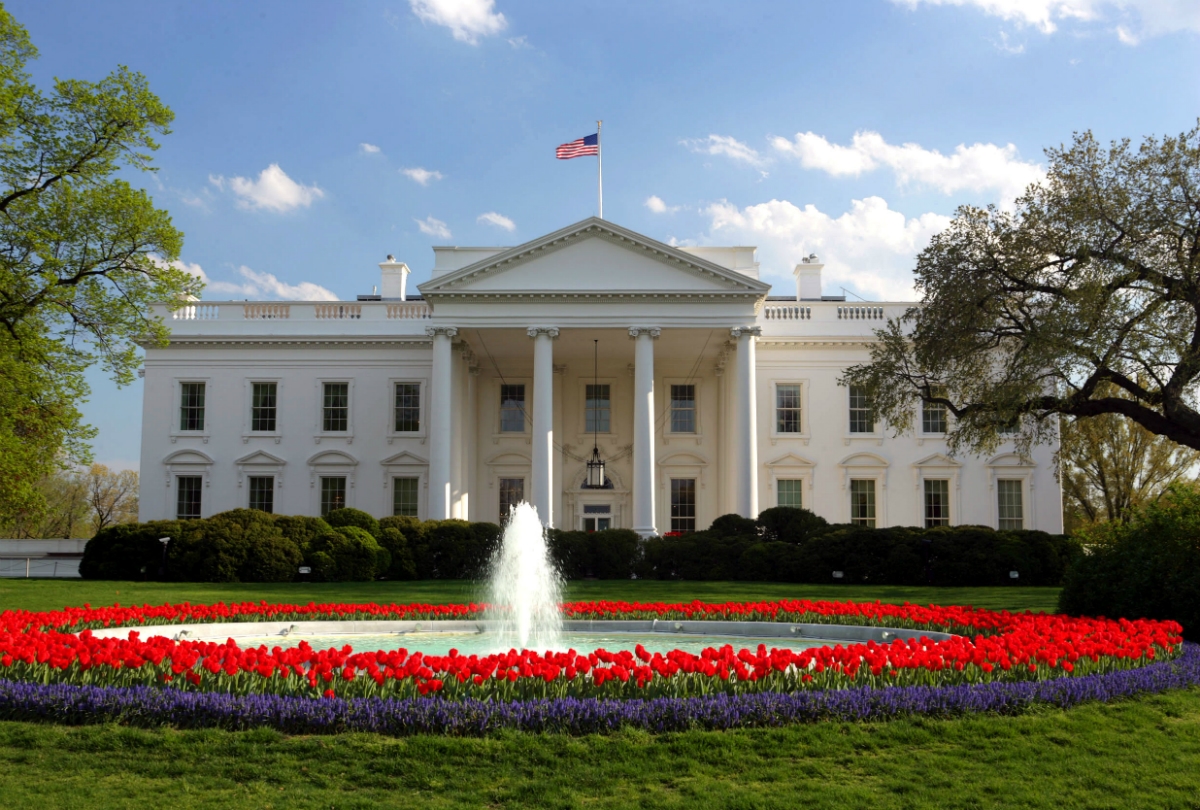 US Energy Loan Office Should Fund Oil, Gas, White House Aide Says