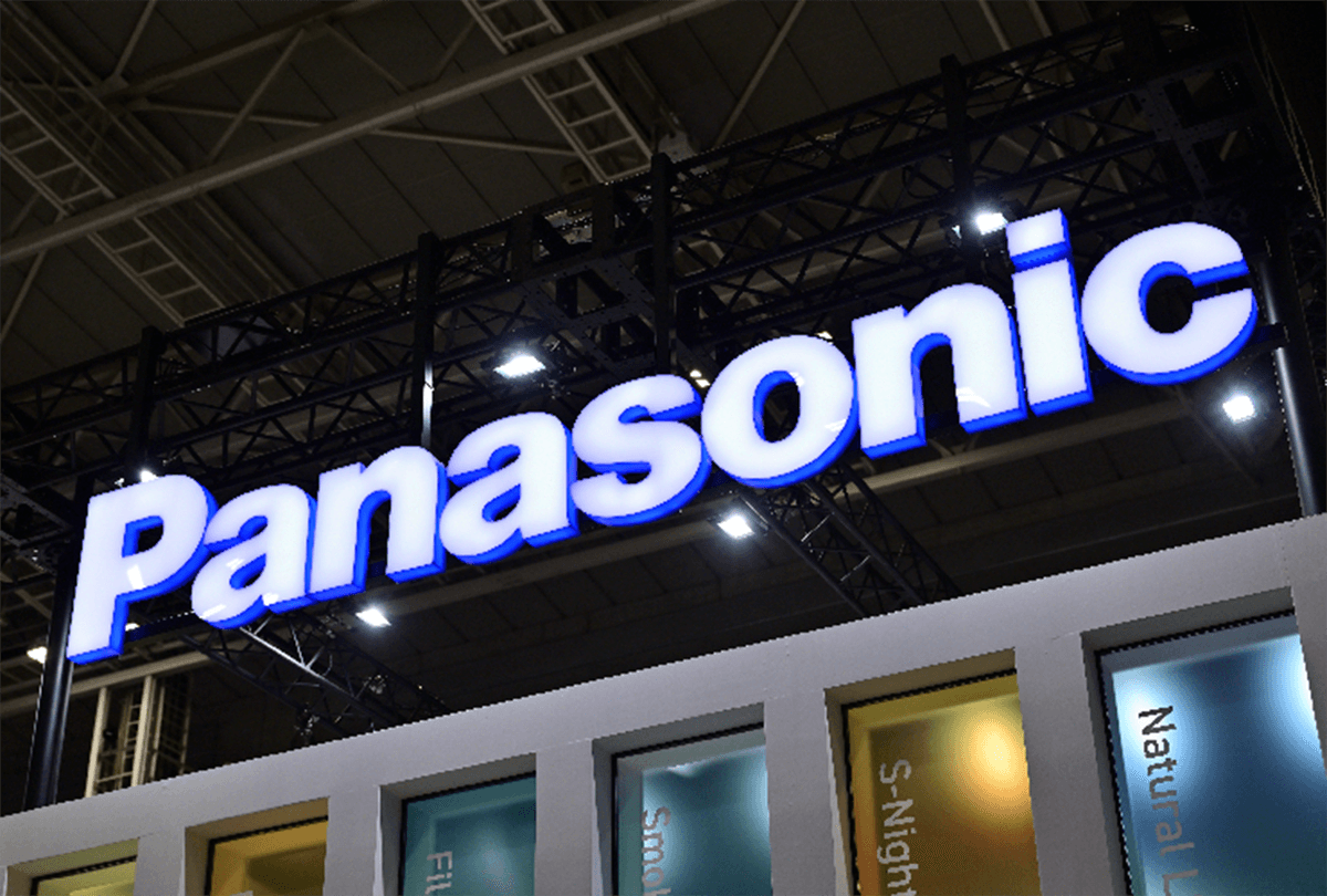 Panasonic taglierà 10.000 posti di lavoro per passare ai dati e all'accumulo di energia