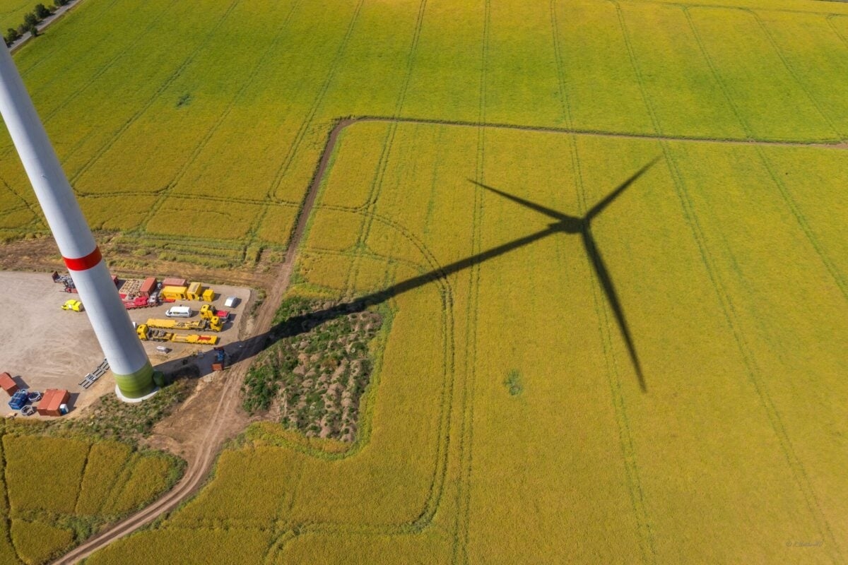 European Energy odnotowuje solidne wyniki za pierwszą połowę 2025 r., osiąga rekordową aktywność budowlaną i uruchamia przełomowy zakład produkcji e-metanolu