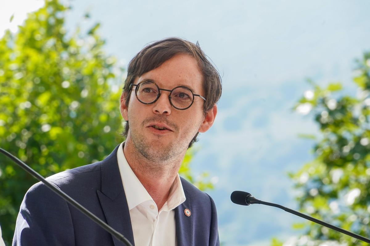 Pastoralism: "The balance is already fragile with the bear, let's not come and destabilize everything with the wolf," says Iñaki Echaniz