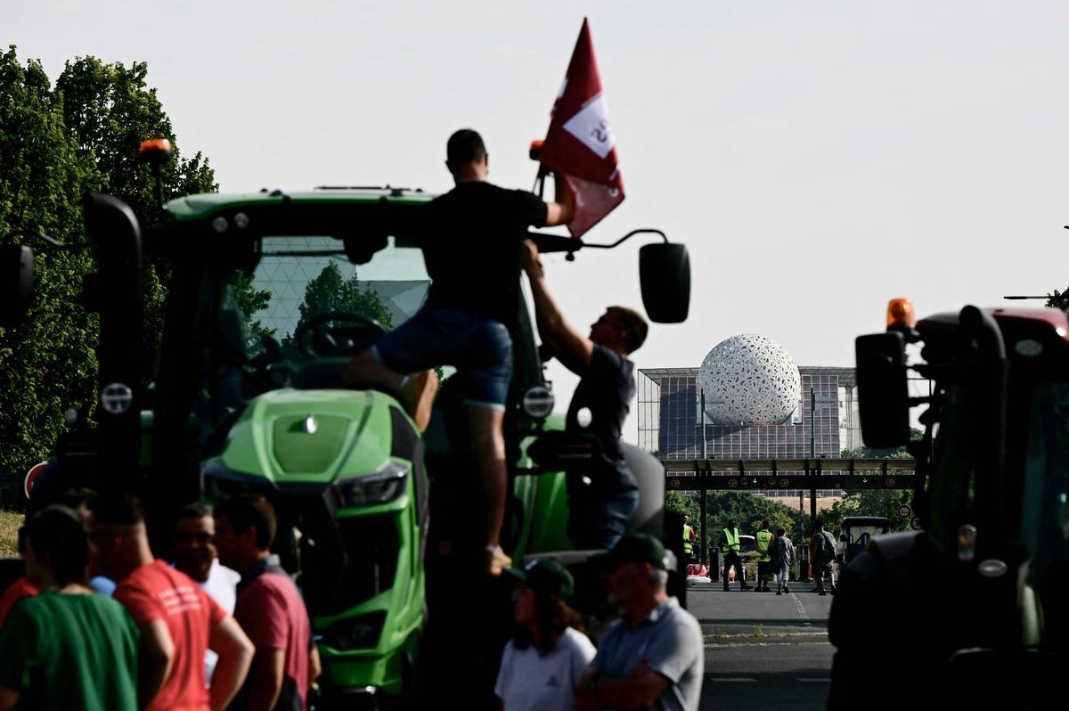 Futuroscope: Landwirte heben Blockade auf, nachdem Präfekt Abstimmung über Wasserverteilung verschoben hat