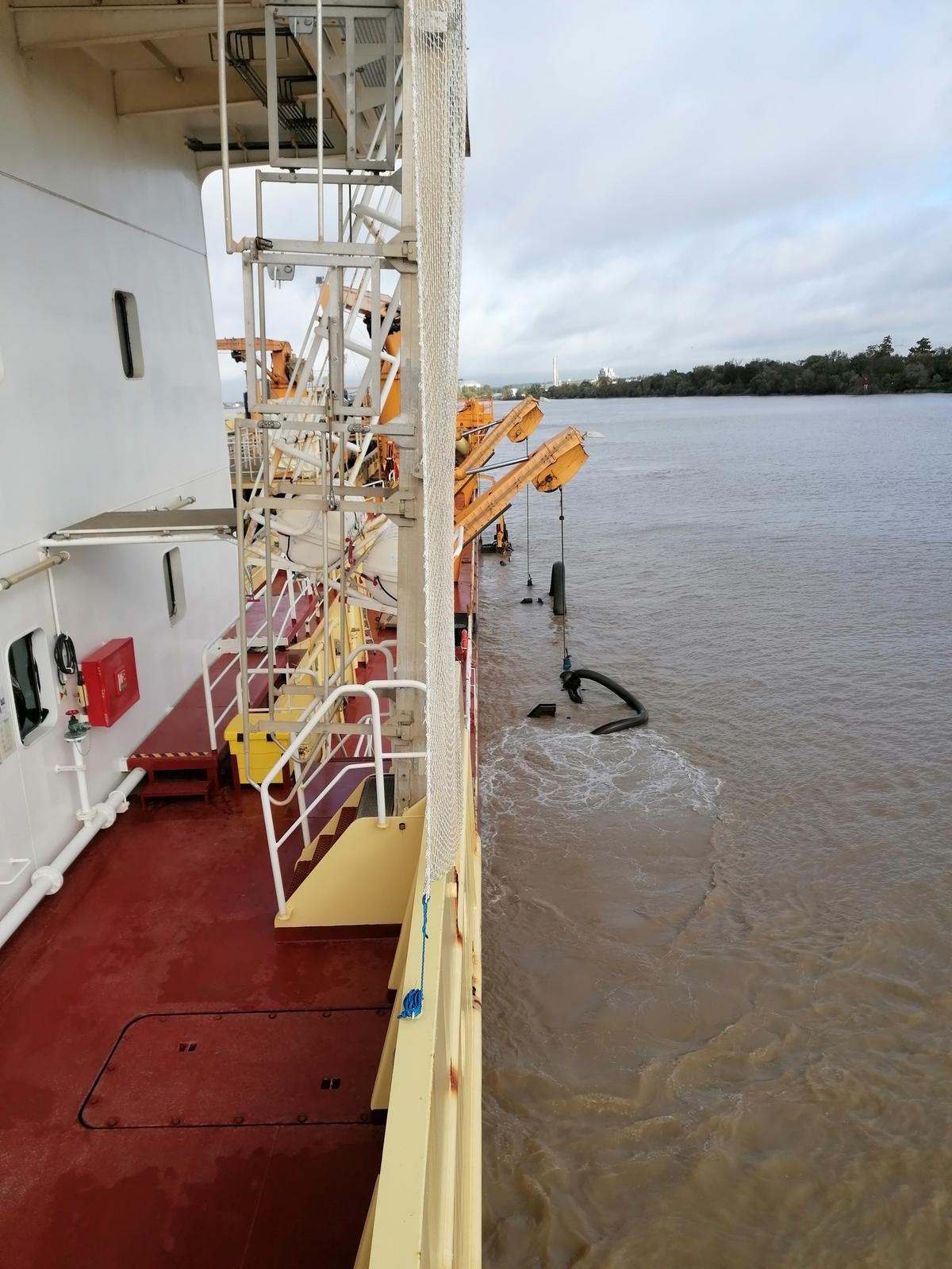 Gironde Estuary: Is Mud a Possible Resource for Construction? Advances from a Research Group