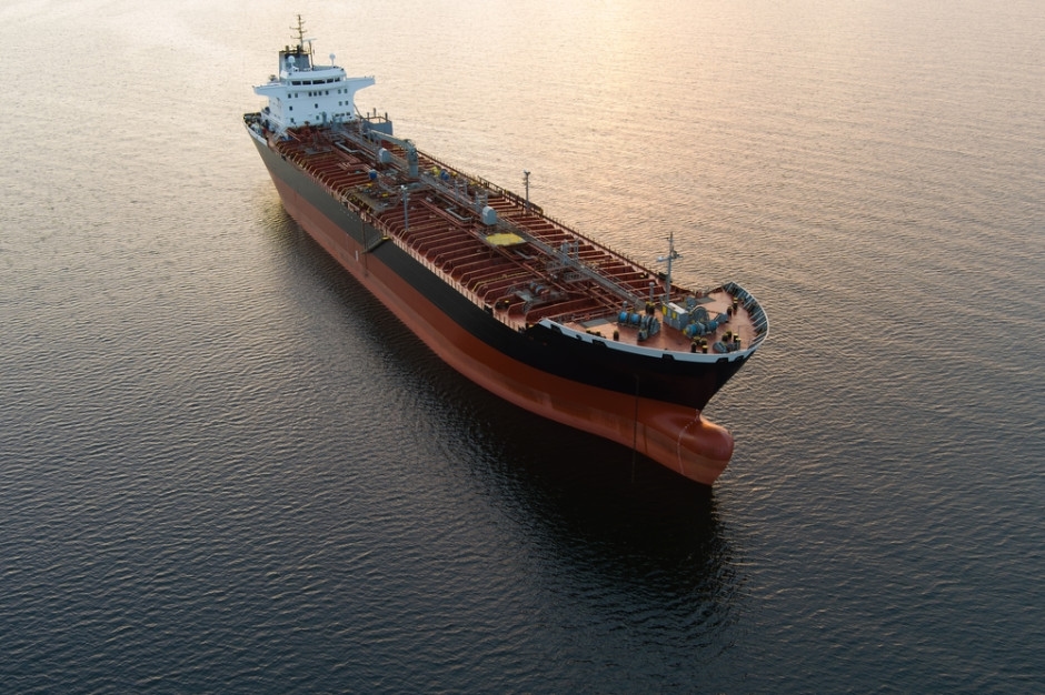 Fuga de amoníaco en un petrolero en un puerto petrolero ruso en el Mar Báltico