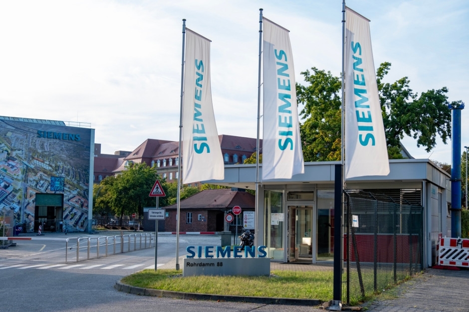 The energy equipment manufacturer turned a loss into a profit. It significantly increased revenue.