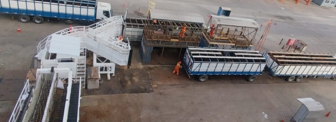 Bedrijf test nieuwe apparatuur voor het bedienen van levende lasten in Rio Grande