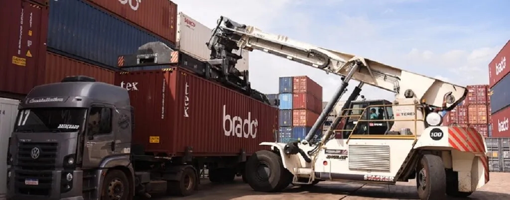 Empresa cria serviço para otimizar transporte de cargas ao Porto de Santos