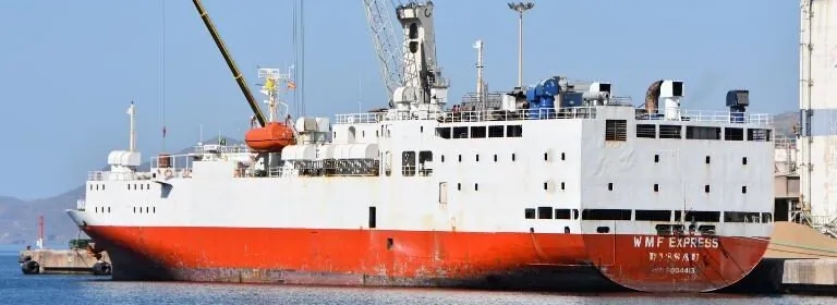 Guinea-Bissau ship runs aground in Pará and is removed after nine days