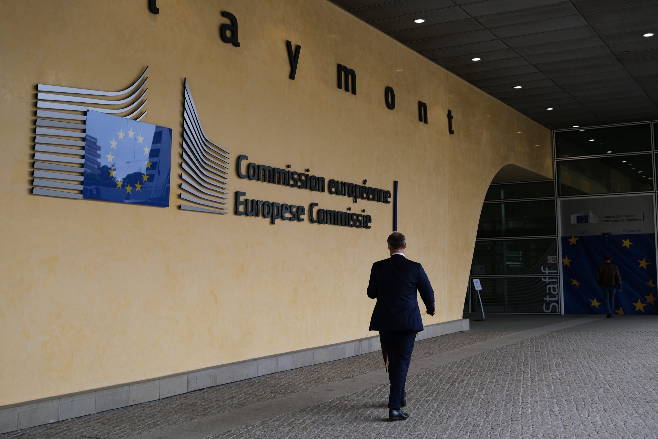 A UE abre uma consulta pública sobre energia. Cidadãos e empresas têm até 20 de novembro de 2025 para responder.