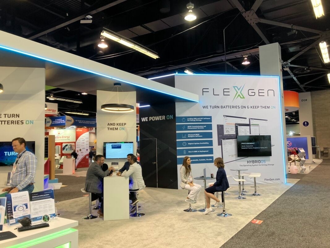 A FlexGen entra no processo de falência da Powin como licitante de alto risco