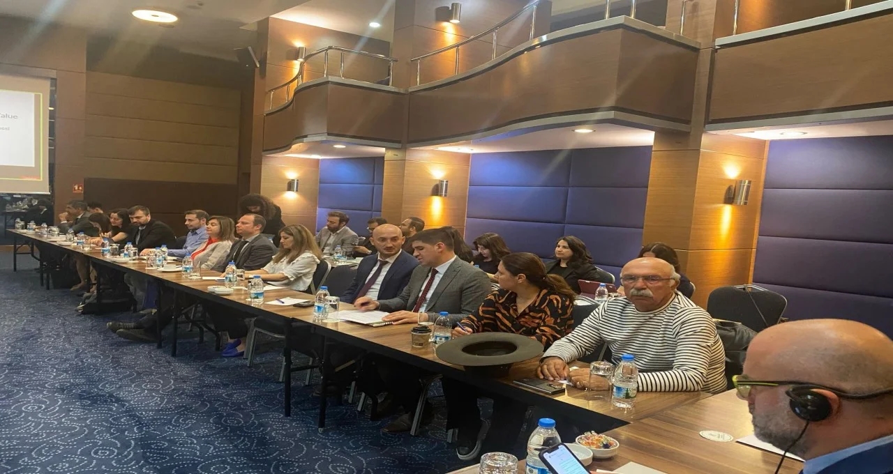 JEMYAD-Präsident Ömer Tosun in Ankara für erneuerbare Energien