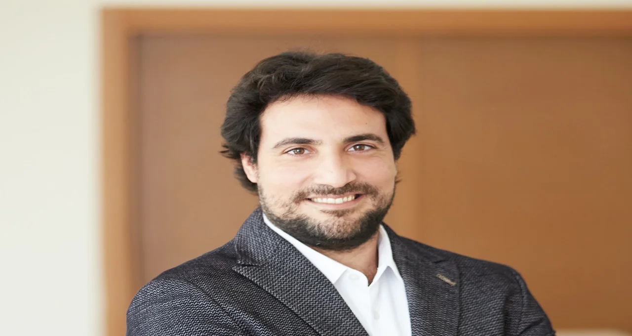 ARF Technologies realiza un movimiento de sincronización horaria local