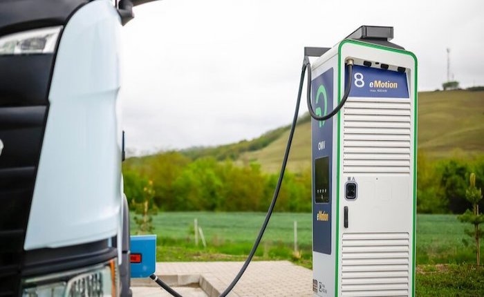 OMV Petrom otwiera największe centrum ładowania pojazdów elektrycznych w Rumunii
