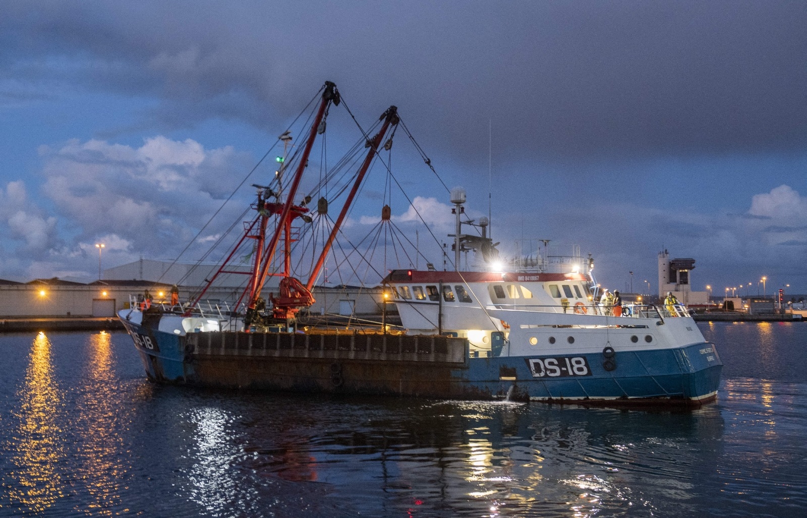 NGO Bloom sues state to ban bottom trawling