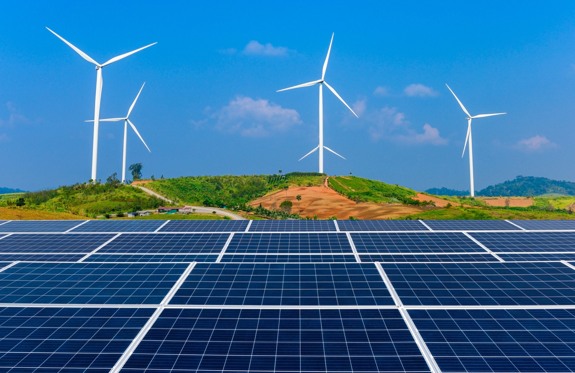 Die Verfahren und Grundsätze hinsichtlich der bei Energieinvestitionen angestrebten Qualifikationen wurden festgelegt.