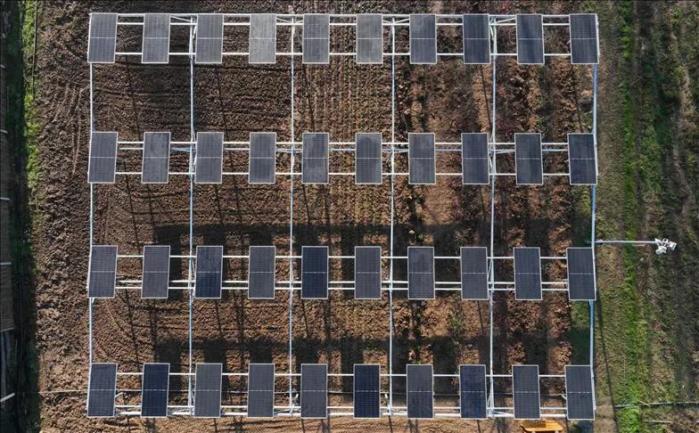 Er wordt aangenomen dat de impact van klimaatverandering kan worden verminderd door zonne-energie in de landbouw.