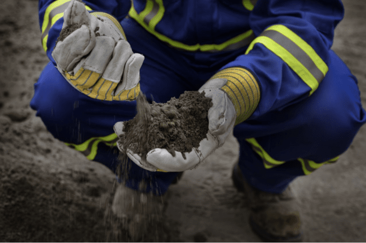 Ceniza recuperada: Transformando materiales domésticos antiguos en soluciones de infraestructura modernas