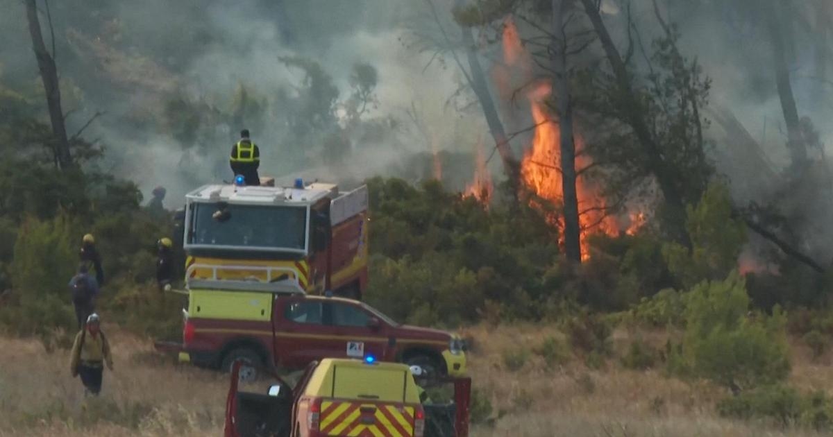 In het zuidwesten van Frankrijk wordt nog steeds tegen de brand gevochten.