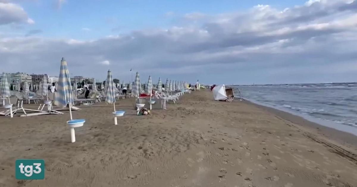 Romagna'da 120 km/s hızla esen rüzgar, dolu ve devrilen ağaçlar: Bölge sakinleri ve turistleri tedirgin etti.