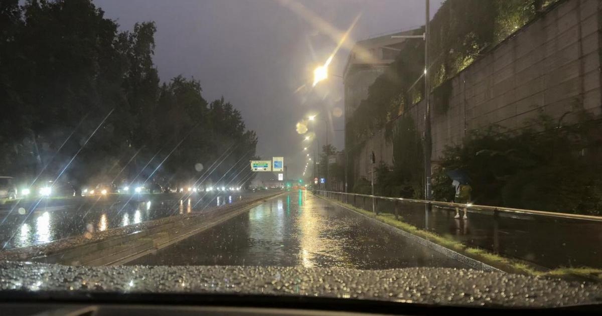Tiempo severo en Milán, con fuertes lluvias durante la noche.