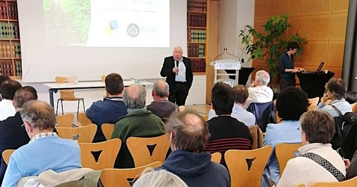 Nancy. Forum "Bossen om te leven, levende bossen"