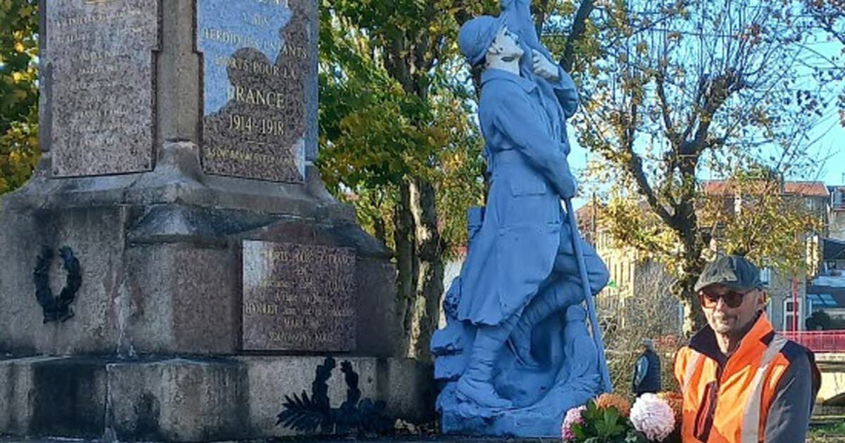 Nomeny. Le monument aux morts fleuri pour la cérémonie du 11-Novembre