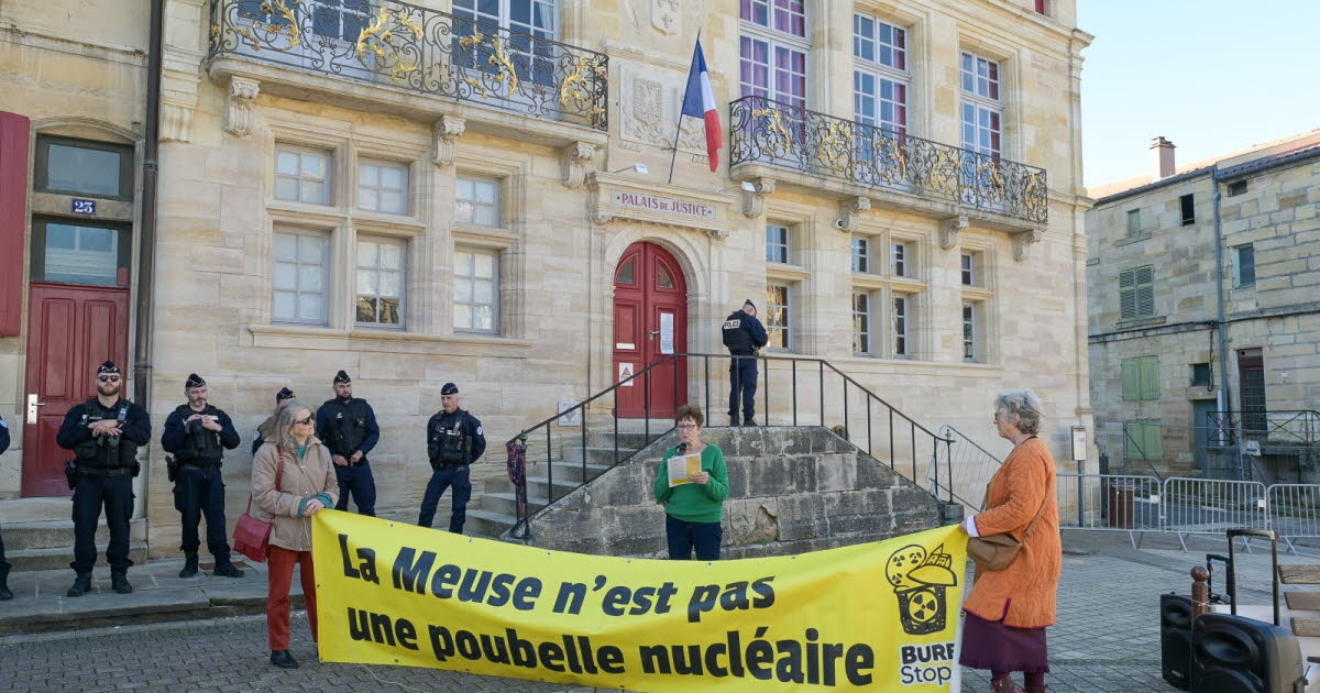 Мёз. Выселение железнодорожной станции Люмвиль для хранения ядерных отходов в Бюре: дело отложено.