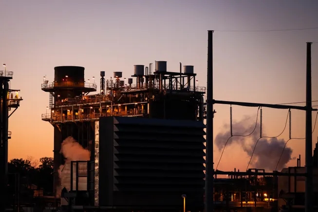 Lo que el último auge (y caída) del gas revela sobre la actual carrera por construir