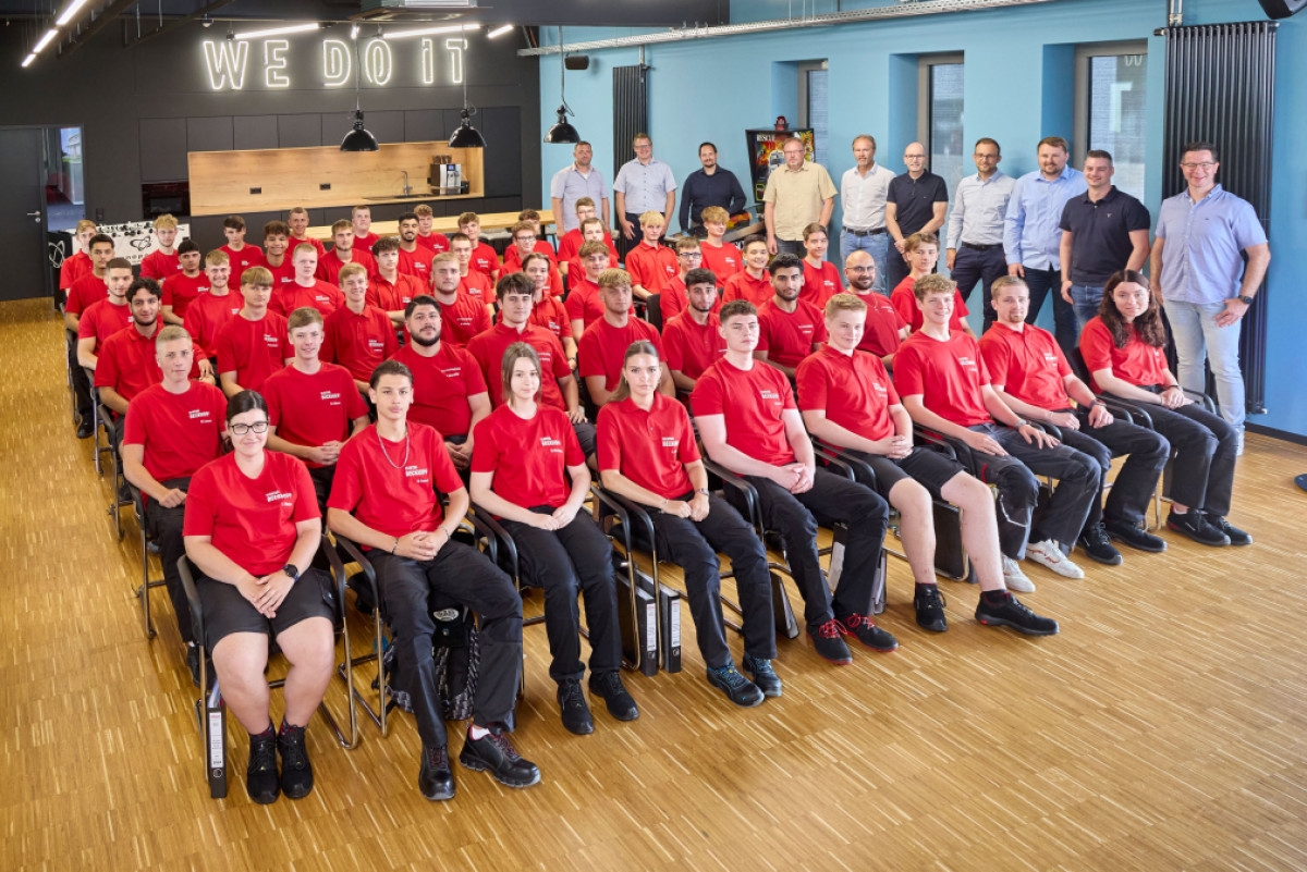 Kariyerine yeni başlayan 67 kişi Verl'de karşılandı