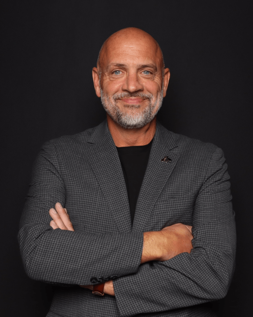 Más allá del medidor: Cómo Hover e IBM están redefiniendo la eficiencia y la escala de las microrredes.